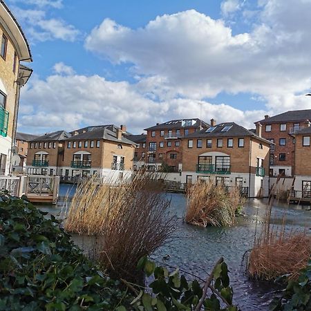 Riverside 1Br With Easy Transport 20Min To City Centre London Exterior foto